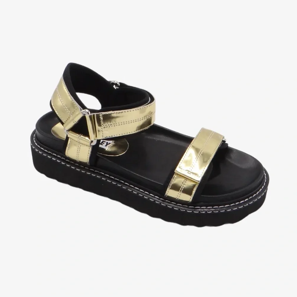 NIB Caverley Roni sandal in mirrored gold leather and black - Picture 1 of 7